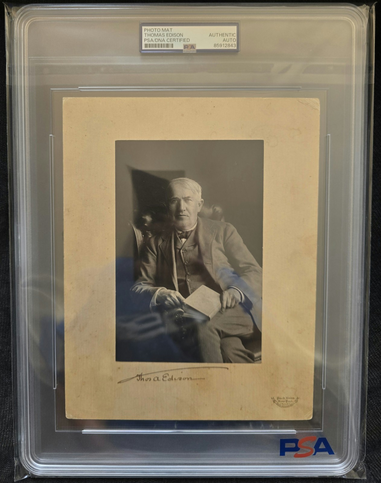 THOMAS A. EDISON SIGNED / AUTOGRAPH PHOTO MAT PSA AUTHENTIC THOMAS A. EDISON SIGNED / AUTOGRAPH PHOTO MAT PSA AUTHENTIC