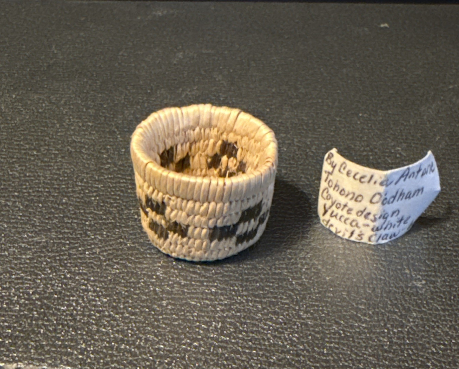 Fine Tohono O\'odham Yucca Basket Coyote Tracks C Antone Native American Mini 3
