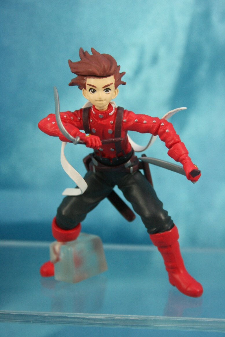 Bandai Tales of Symphonia HGIF Gashapon Figure Lloyd Irving
