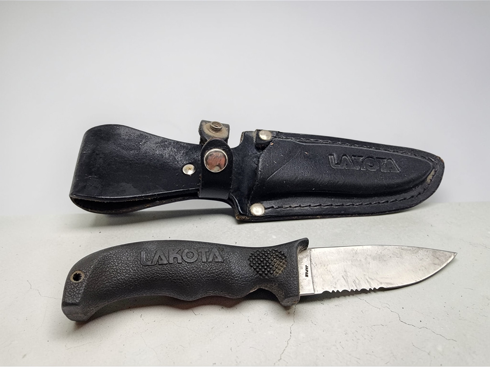 Vintage Lakota Pardner Japan Hunting Fighting Knife w/ Sheath Vintage Lakota Pardner Japan Hunting Fighting Knife w/ Sheath