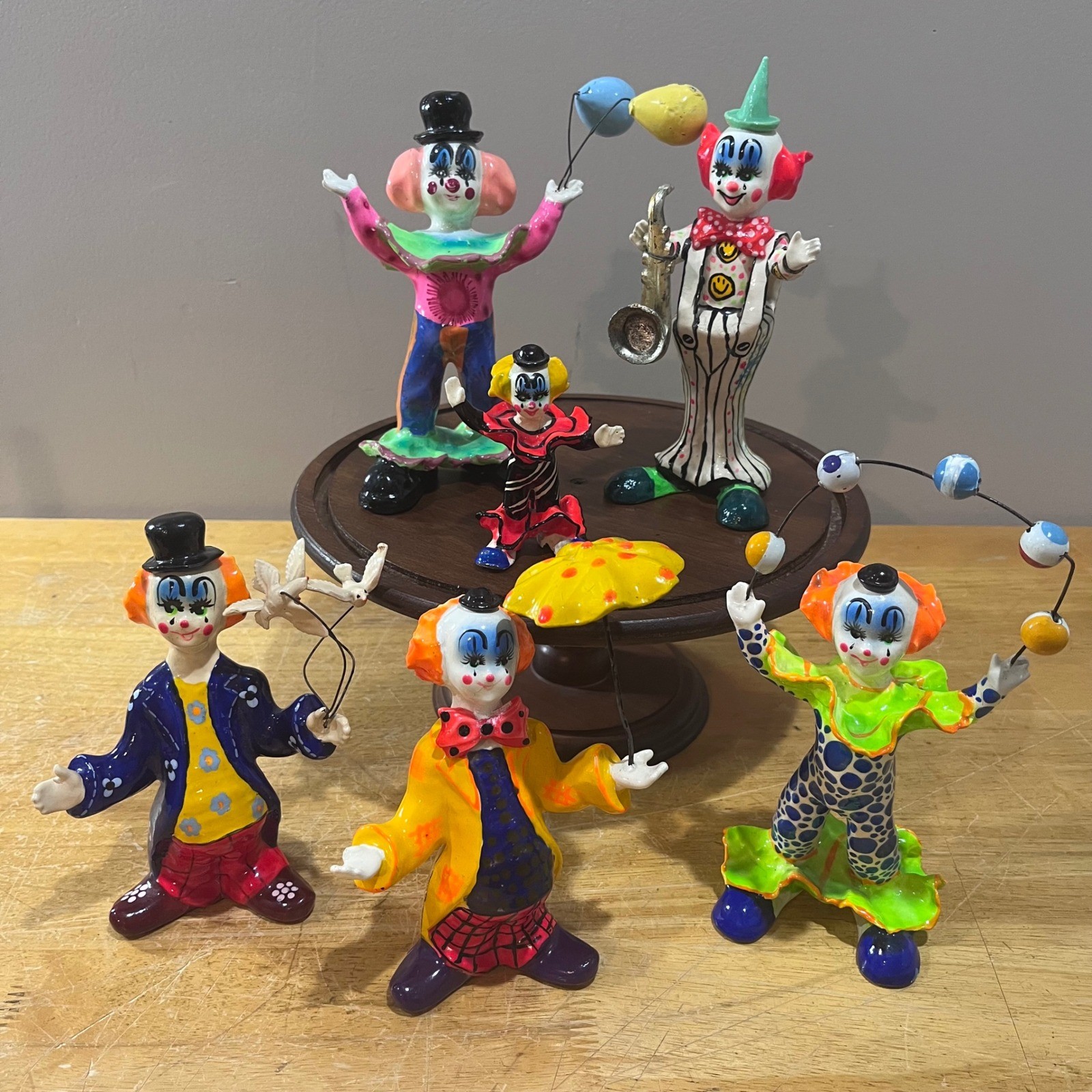 Vtg Hand Painted Paper Mache Clown Figurine Set 6 Circuscore Kitsch Decor Vtg Hand Painted Paper Mache Clown Figurine Set 6 Circuscore Kitsch Decor