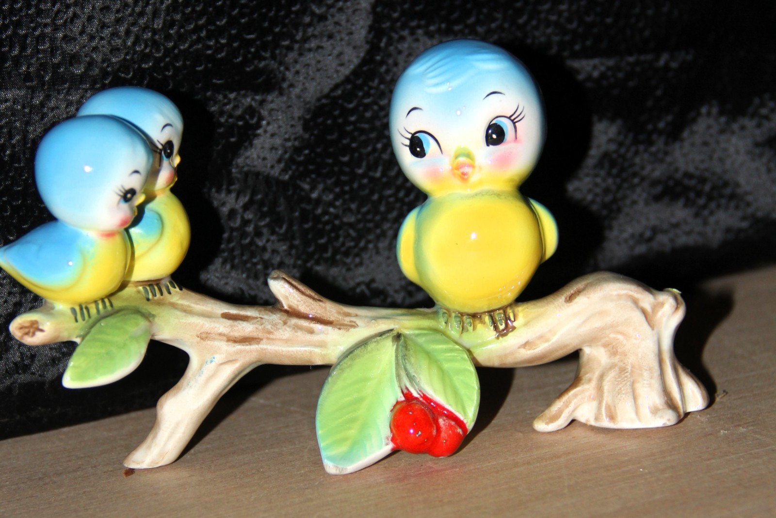Vintage Mid Century Ceramic Blue Bird Figurine Vintage Mid Century Ceramic Blue Bird Figurine