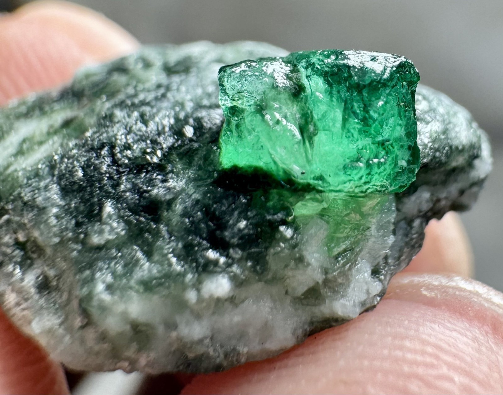 11CT, Natural Super Gemmy Top Green Emerald Crystal on Matrix From Swat@Pakistan