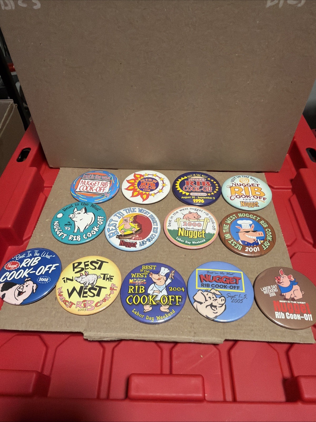 lot of 13 vtg nugget rib cook-off button pins 