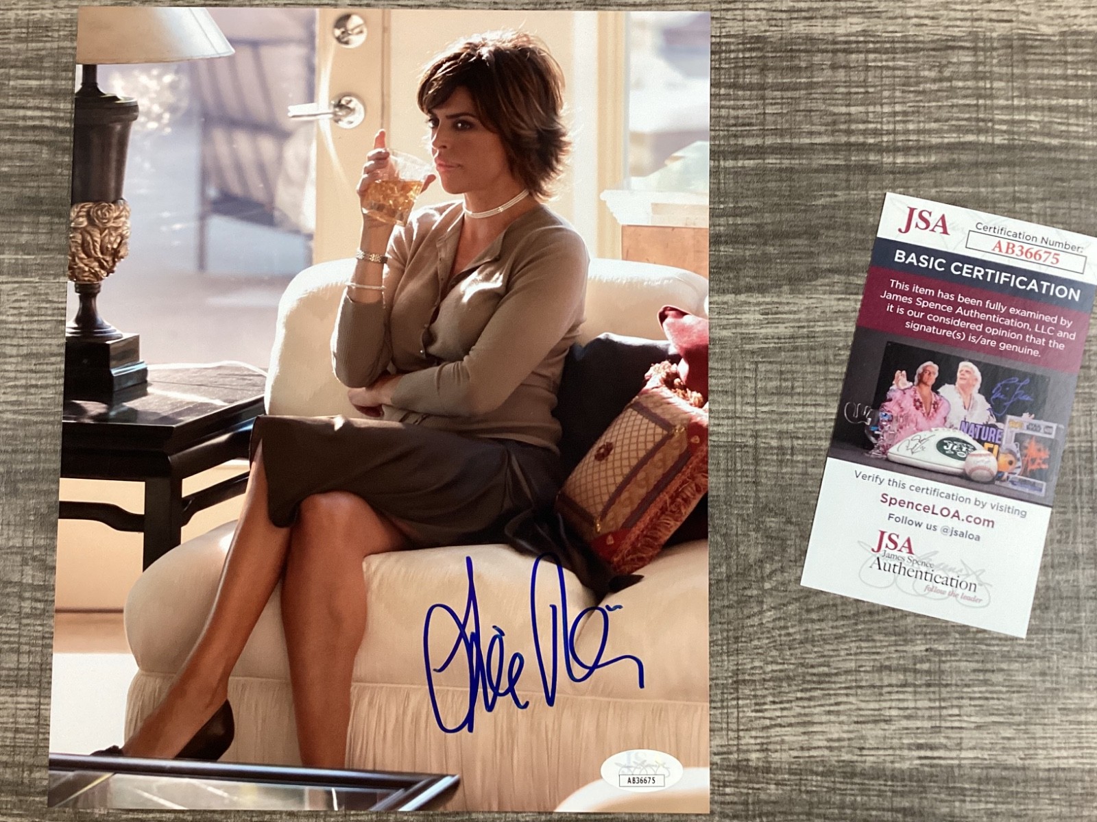 (SSG) Sexy LISA RINNA Signed 8X10 Photo 