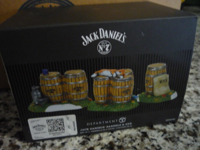 Jack Daniel JACK DANIEL\'S BARRELS & RYE, Department 56, MINT CONDITION