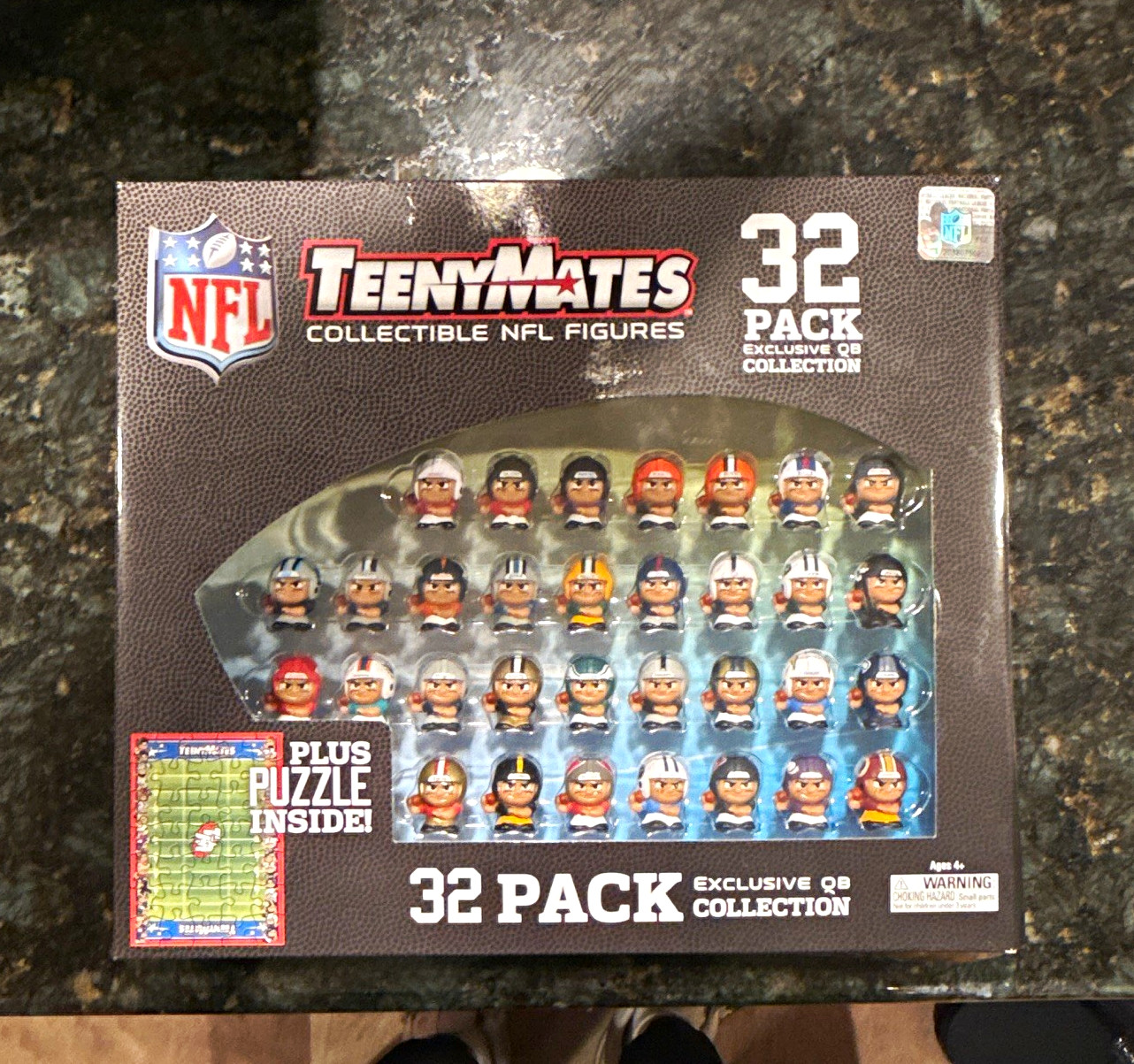 TeenyMates NFL Football Collectible Figures 32-Pack Complete Set w/ Puzzle