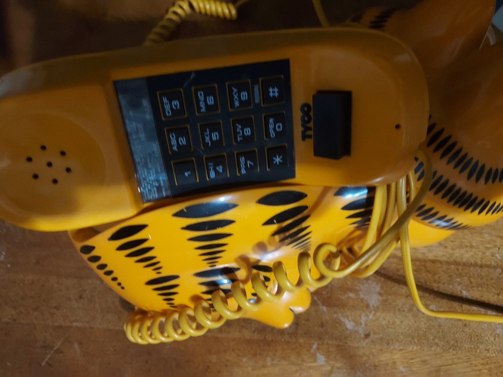 Vintage Tyco Garfield Landline Telephone 