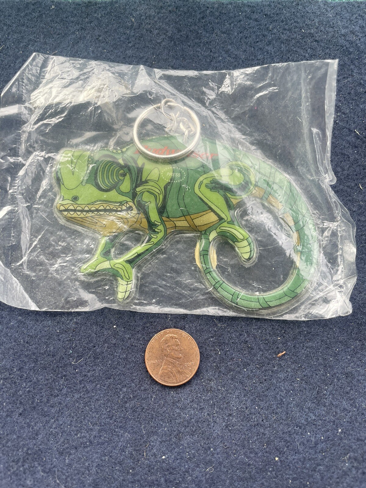 Budweiser Louie The Lizard Puffer Key Chain Fob w/Flashlight Does Not Work Budweiser Louie The Lizard Puffer Key Chain Fob w/Flashlight Does Not Work