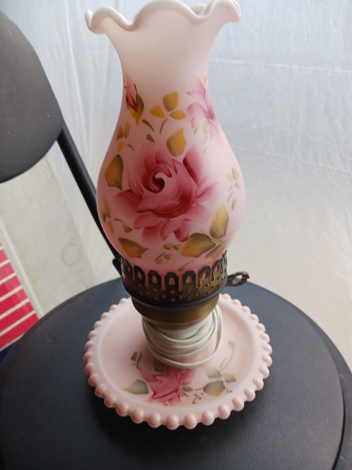 Vintage Table Lamp Hand Painted On Milk Glass  Electric  