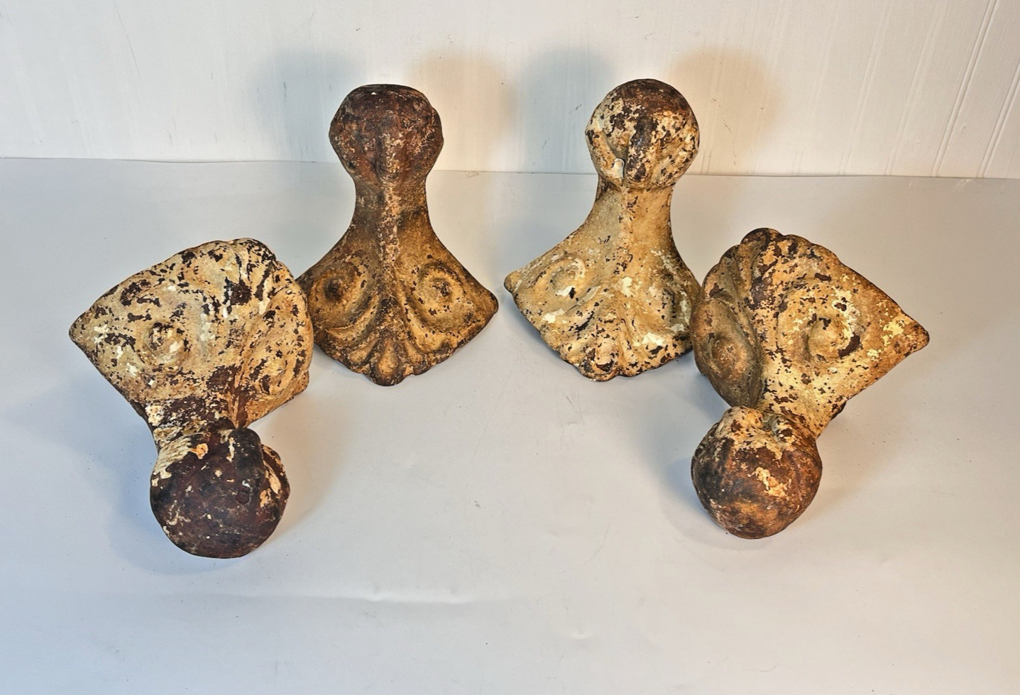 Antique Cast Iron Tub Feet Ball and Claw Set Of 4: Original Patina Antique Cast Iron Tub Feet Ball and Claw Set Of 4: Original Patina