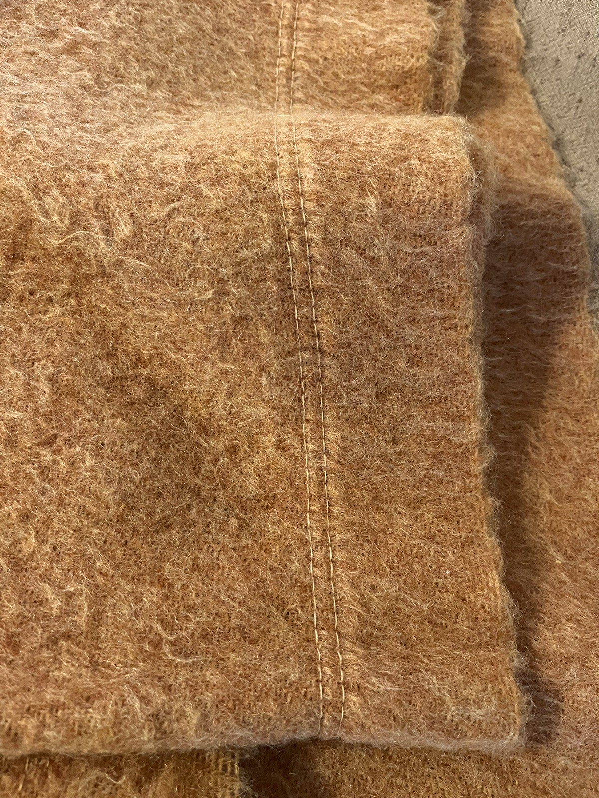 Vintage Chatham ??? Wool Blanket Soft Muted Orange Rust Color 70”x80” Vintage Chatham ??? Wool Blanket Soft Muted Orange Rust Color 70”x80”