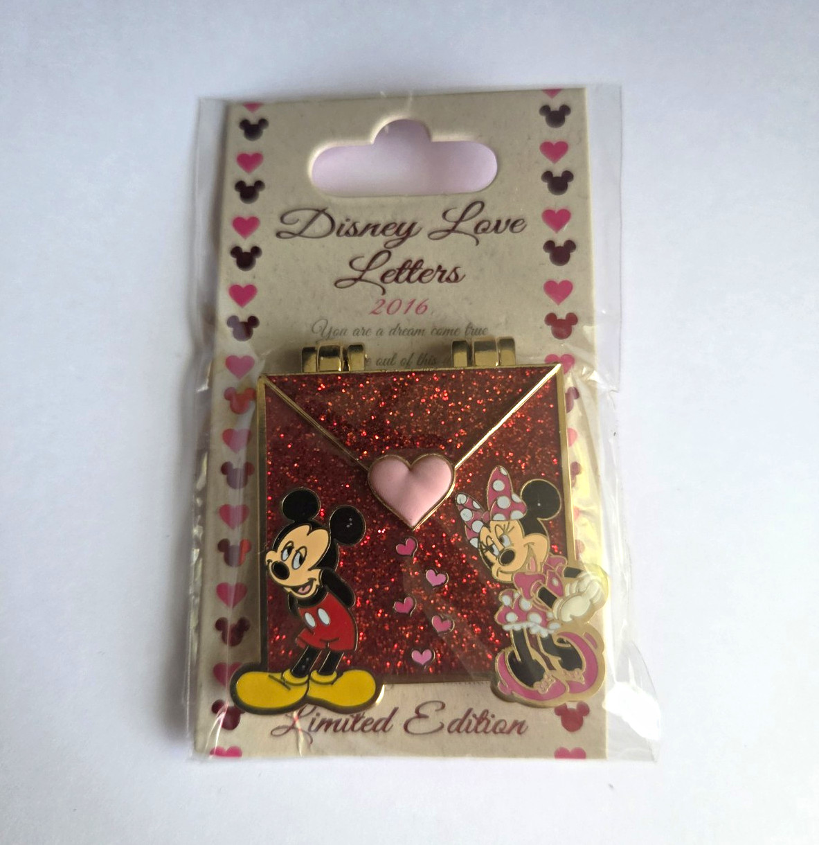 Disney 2016 Valentine's Love Letters LE 3000 Glitter Mickey & Minnie Pin NEW