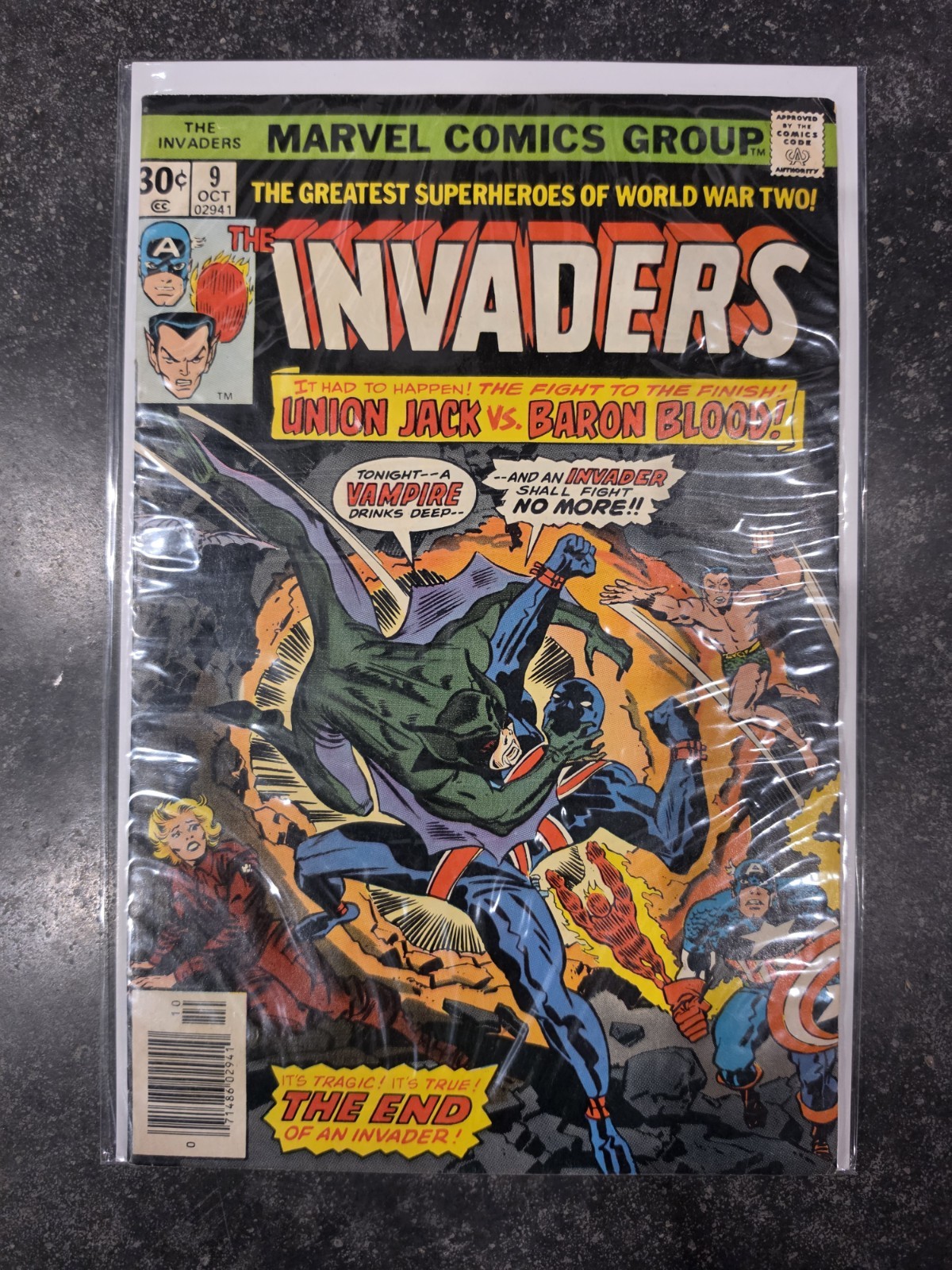 Invaders #9 Union Jack & Baron Blood Appearance Marvel Comics 1976 FN-VF Invaders #9 Union Jack & Baron Blood Appearance Marvel Comics 1976 FN-VF