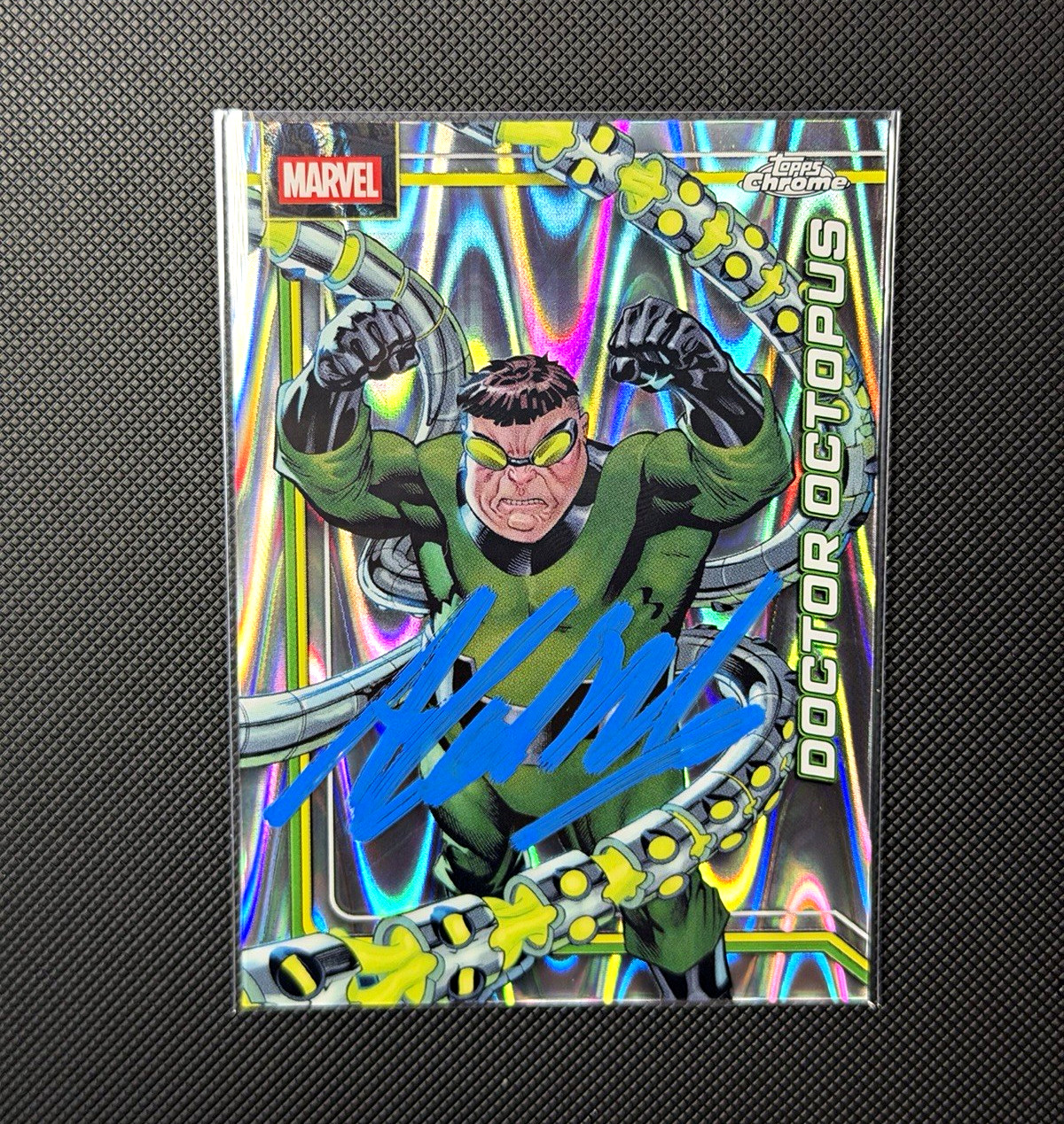 Alfred Molina Auto w PHOTO PROOF 2026 Topps Chrome Marvel Doctor Octopus #029 Alfred Molina Auto w PHOTO PROOF 2026 Topps Chrome Marvel Doctor Octopus #029