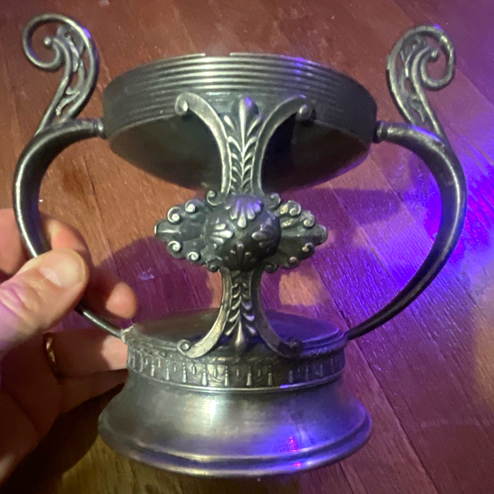  Antique 1880s Victorian Meriden Britannia Co. silver plated chaffing dish 