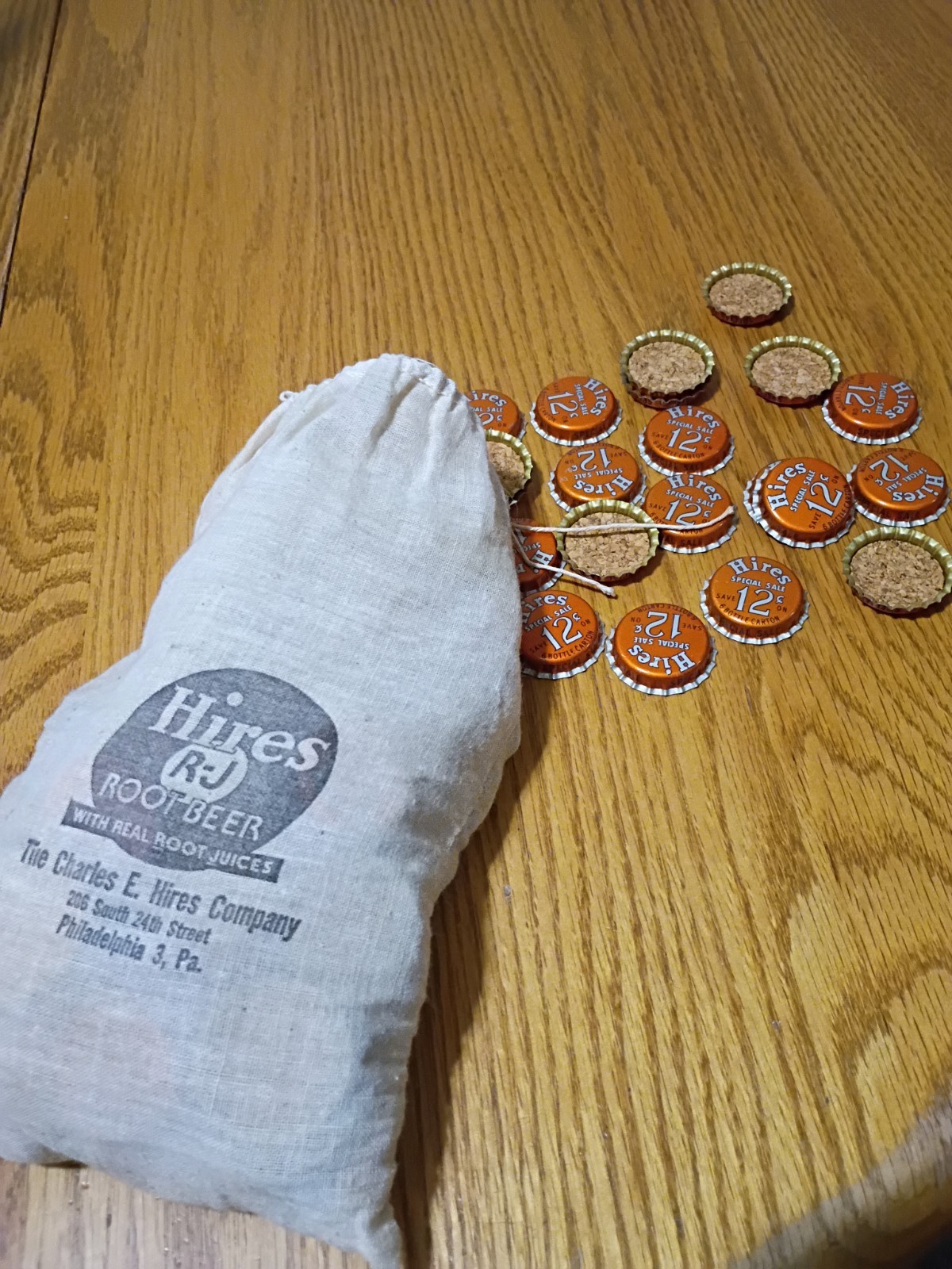 Vtg 1950's Hires Root Beer Advertising Bag & Lots of Cork-Lined Bottle Caps Vtg 1950's Hires Root Beer Advertising Bag & Lots of Cork-Lined Bottle Caps