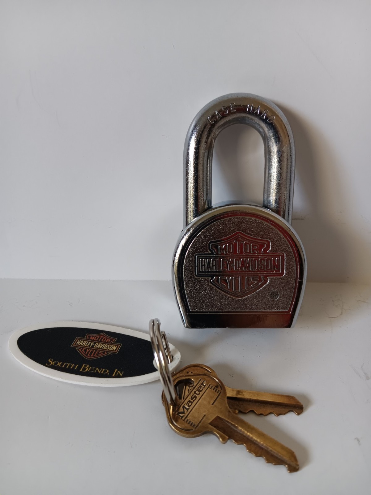 Vintage Harley Davidson Padlock No. 220, with 2 original keys Vintage Harley Davidson Padlock No. 220, with 2 original keys