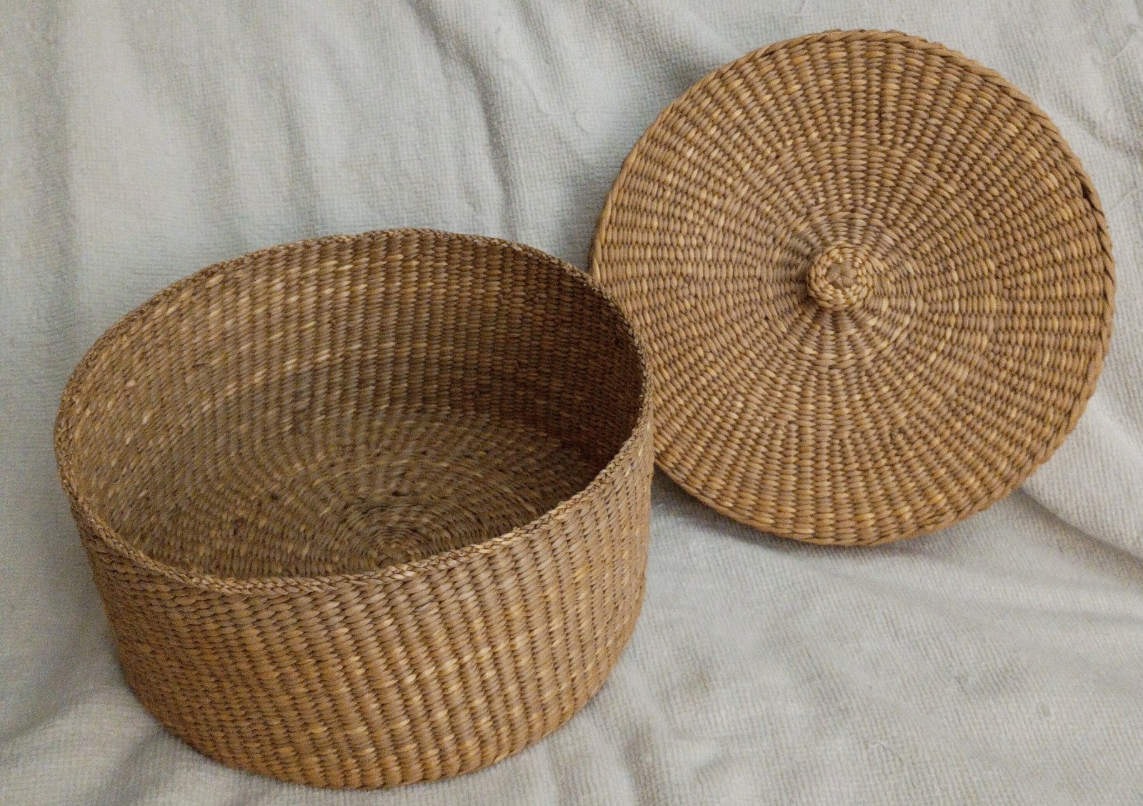 Vintage Penobscot Native American Basket – Maine – With Lid