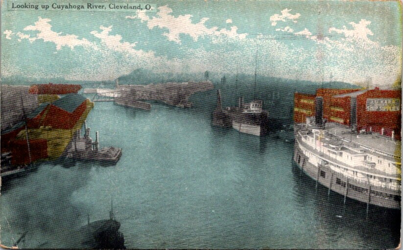 Postcard Looking Up the Cuyahoga River Ships & Waterfront Cleveland Ohio OH V759