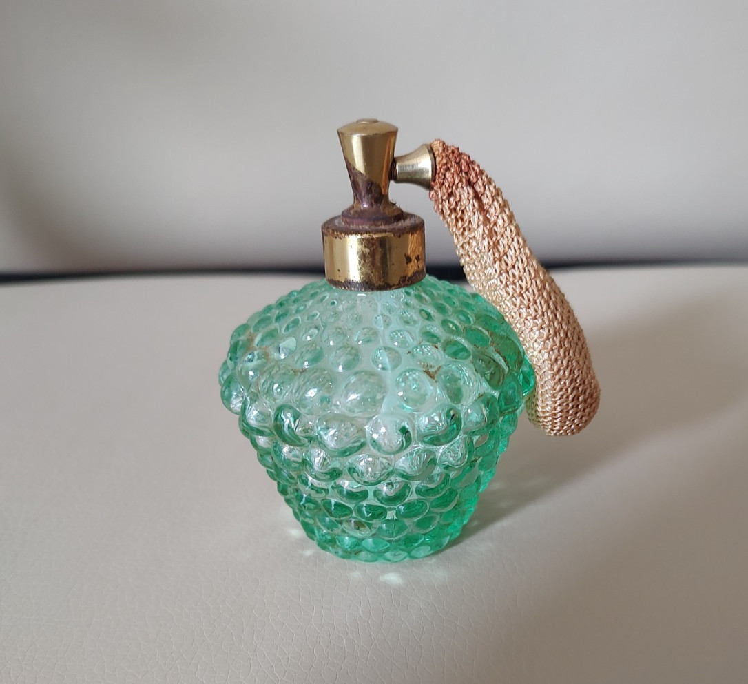 Perfume Bottle Vintage Irice Japan Green Glass Atomizer Perfume Bottle Vintage Irice Japan Green Glass Atomizer