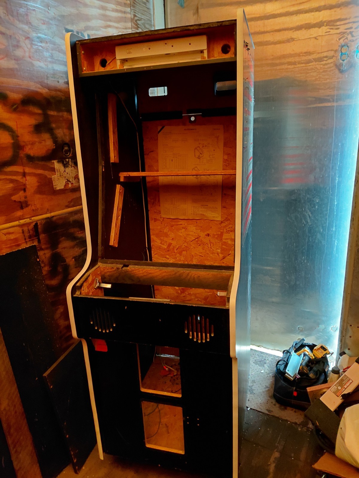 Empty Nintendo Playchoice 10 Duel Monitor Arcade Cabinet Empty Nintendo Playchoice 10 Duel Monitor Arcade Cabinet