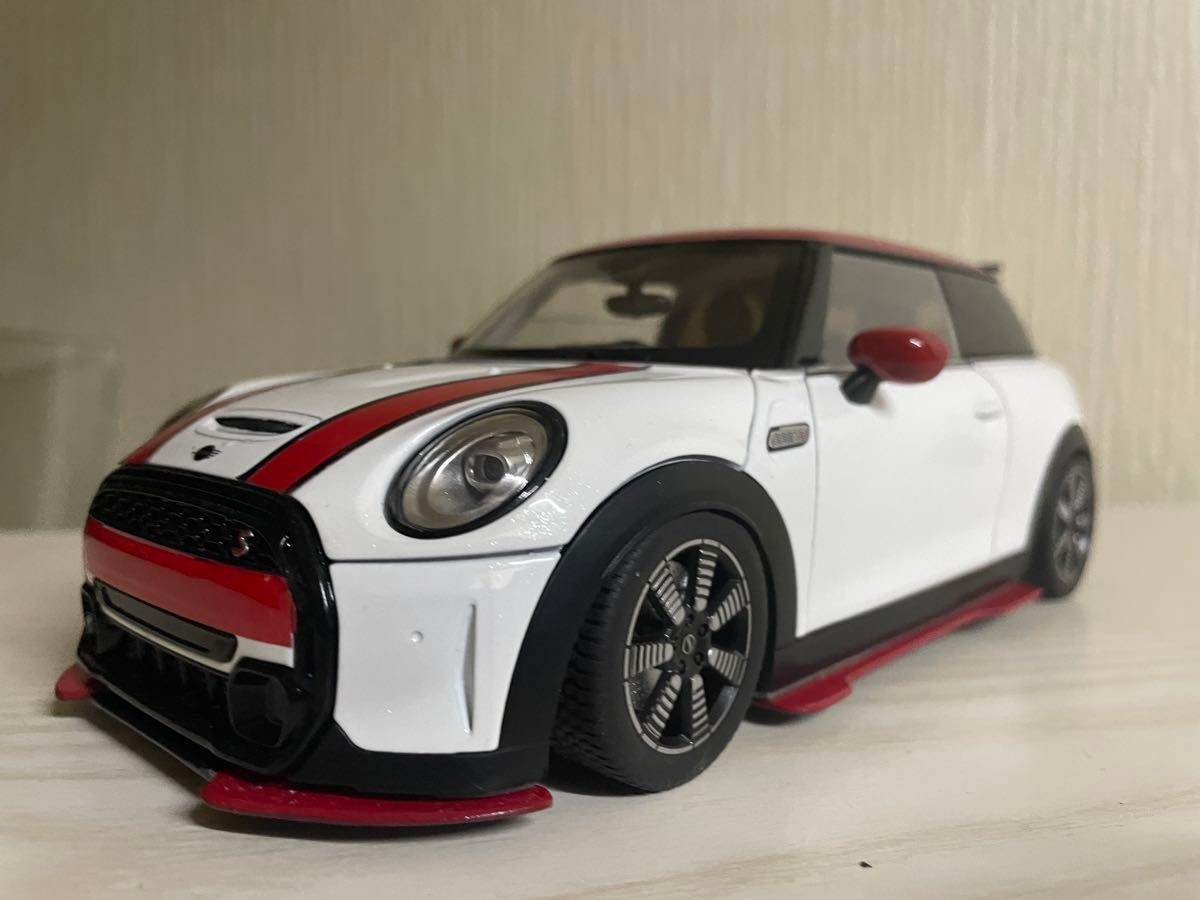 MINI Cooper S minicar 1/18