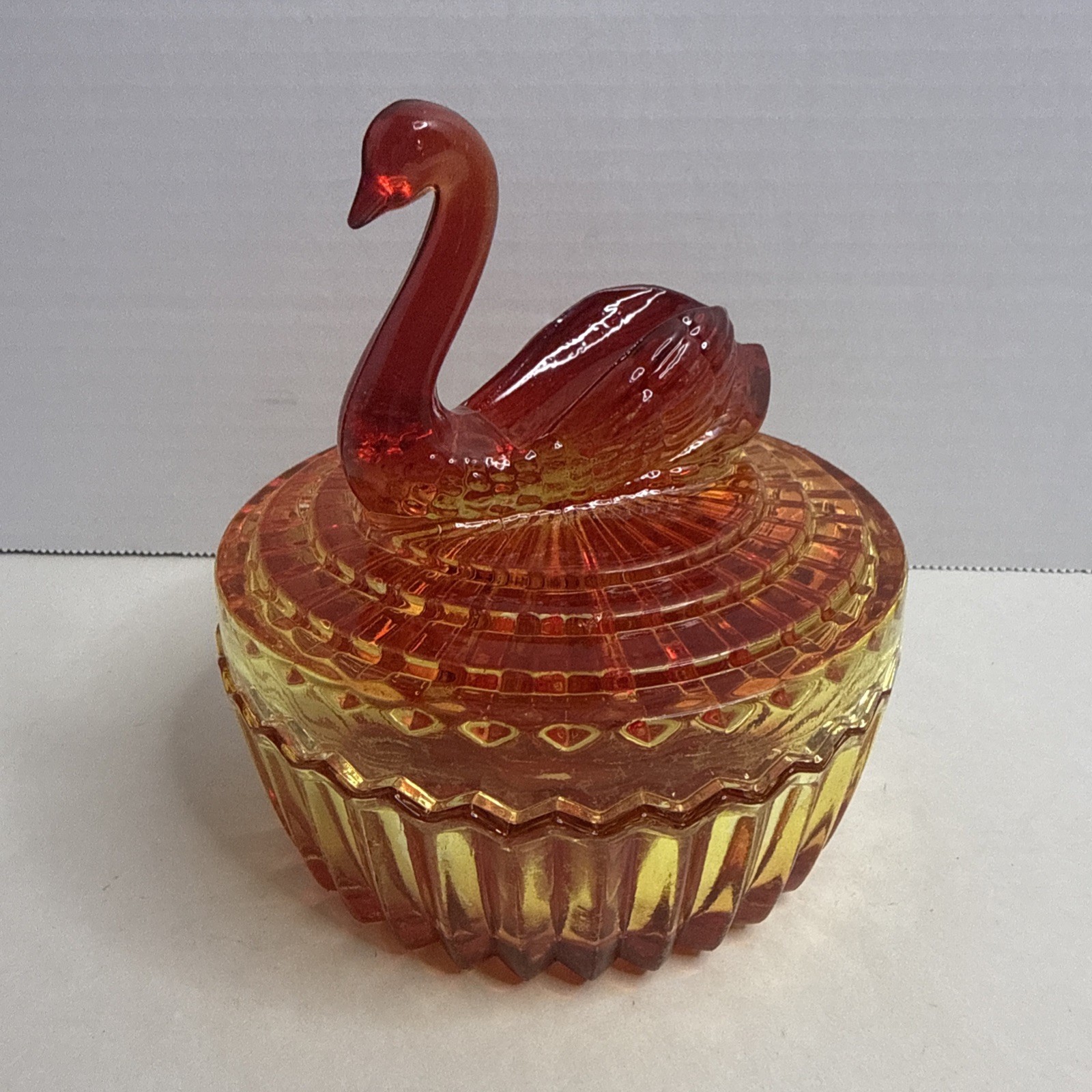 Vintage Jeannette Glass Amberina Swan Covered Dish Vanity Powder Jar Flashed