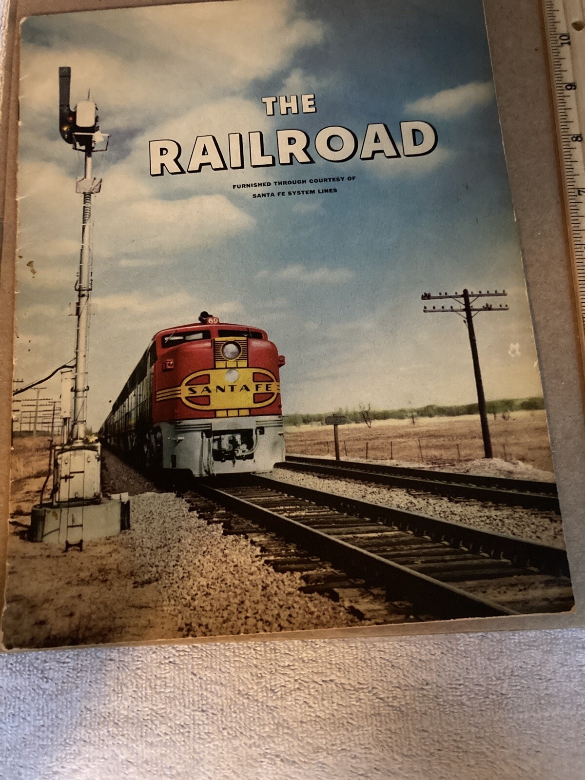 VINTAGE RAILROAD BOOK  FURNISHED THROUGH COURTESY OF SANTA FE SYSTEM LINES 1951