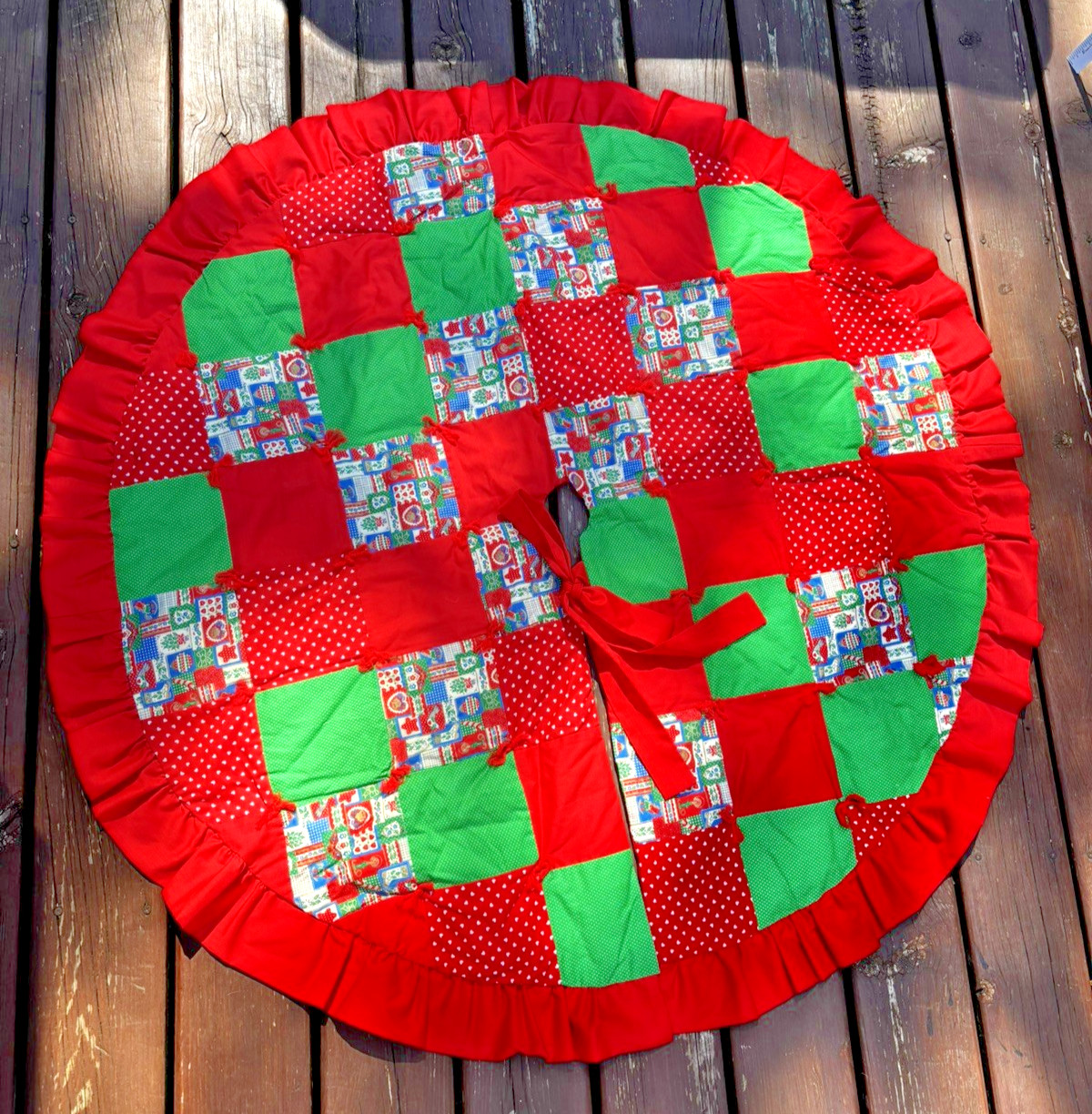Vtg Grandma\'s Homemade Patchwork Quilted Christmas Tree Skirt 48” Ruffled Tie Vtg Grandma\'s Homemade Patchwork Quilted Christmas Tree Skirt 48” Ruffled Tie