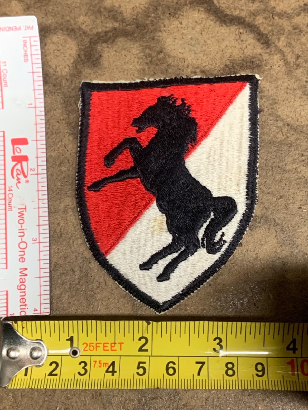 Vintage 11TH ARMORED CAVALRY REGIMENT ARMY MILITARY PATCH (A)