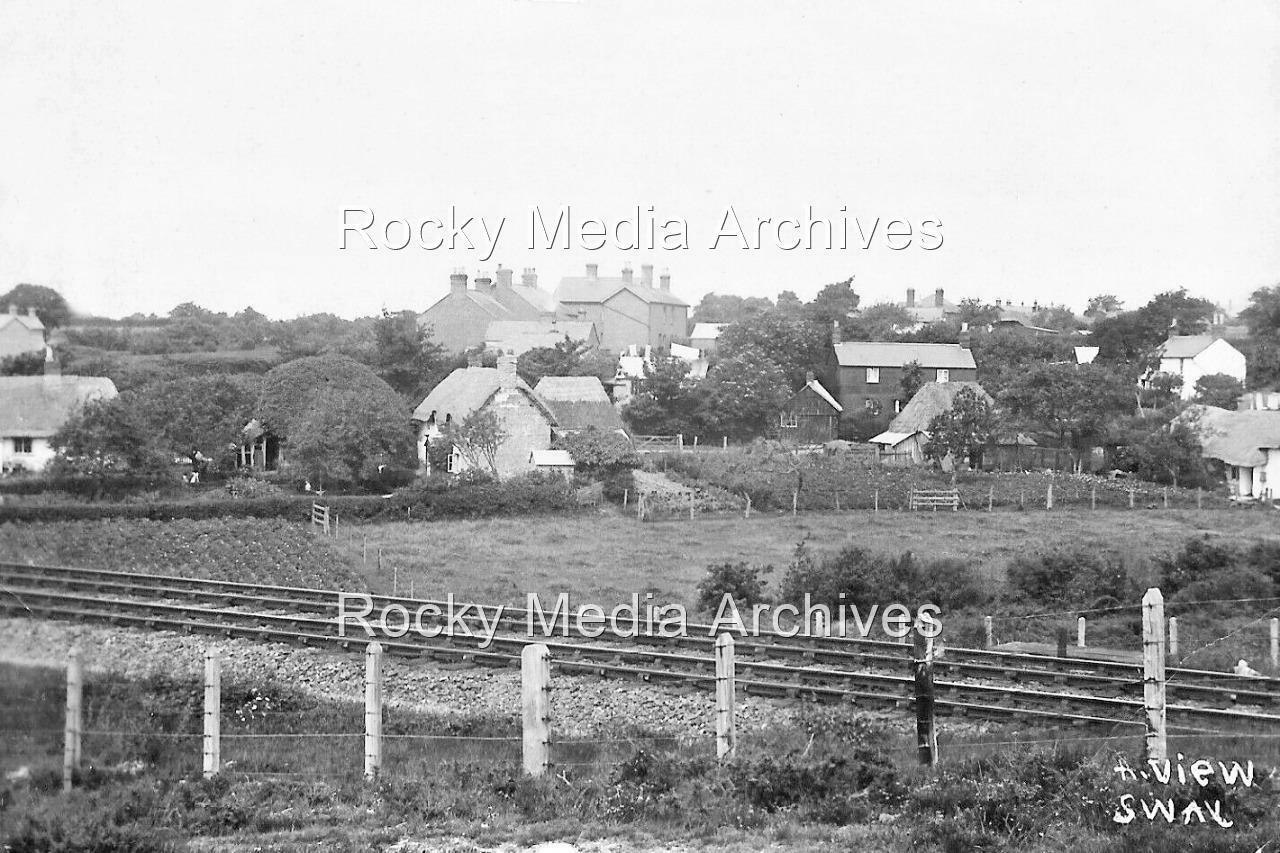 Ksw-22 Sway Village, New Forest, Hampshire. Photo