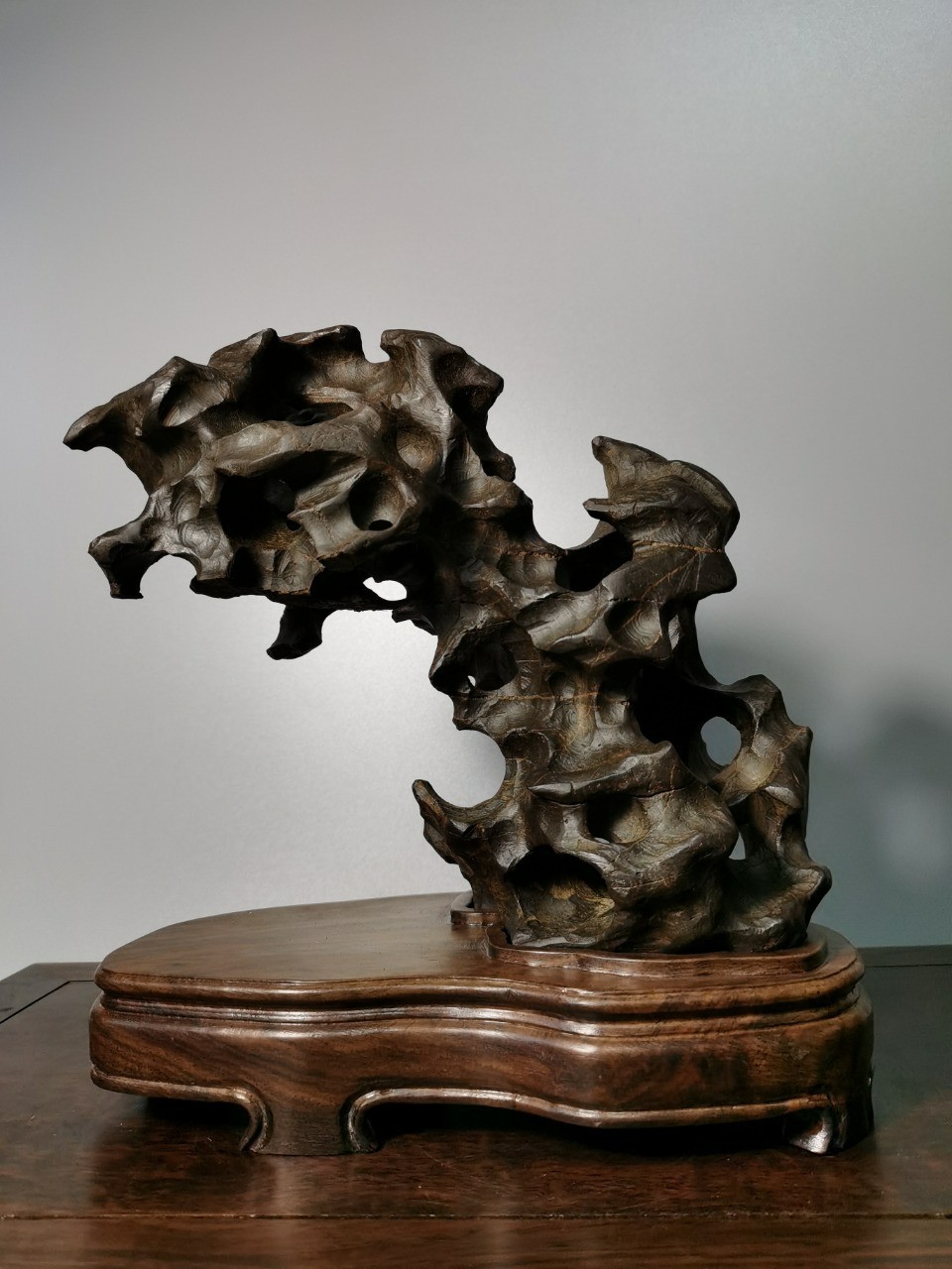 #10402 Handmade Unique Chinese Suiseki Bonsai Black Taihu Art Stone Home Decor #10402 Handmade Unique Chinese Suiseki Bonsai Black Taihu Art Stone Home Decor