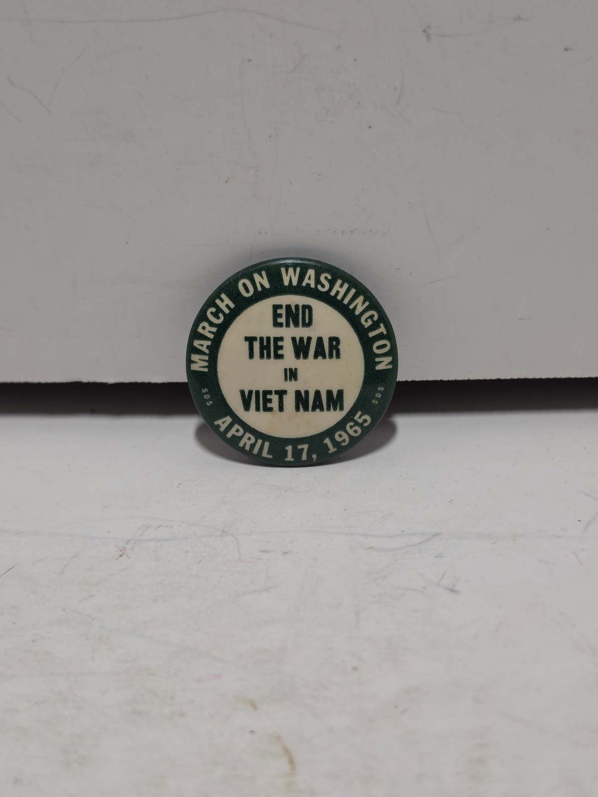 Vintage March on Washington End the War in Vietnam Pinback Button 1.5