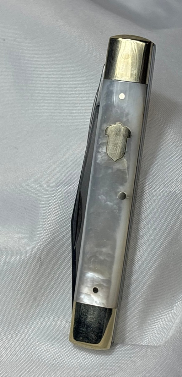 1998 Bulldog Brand Knife Hawbaker MOP Johnny Muskrat