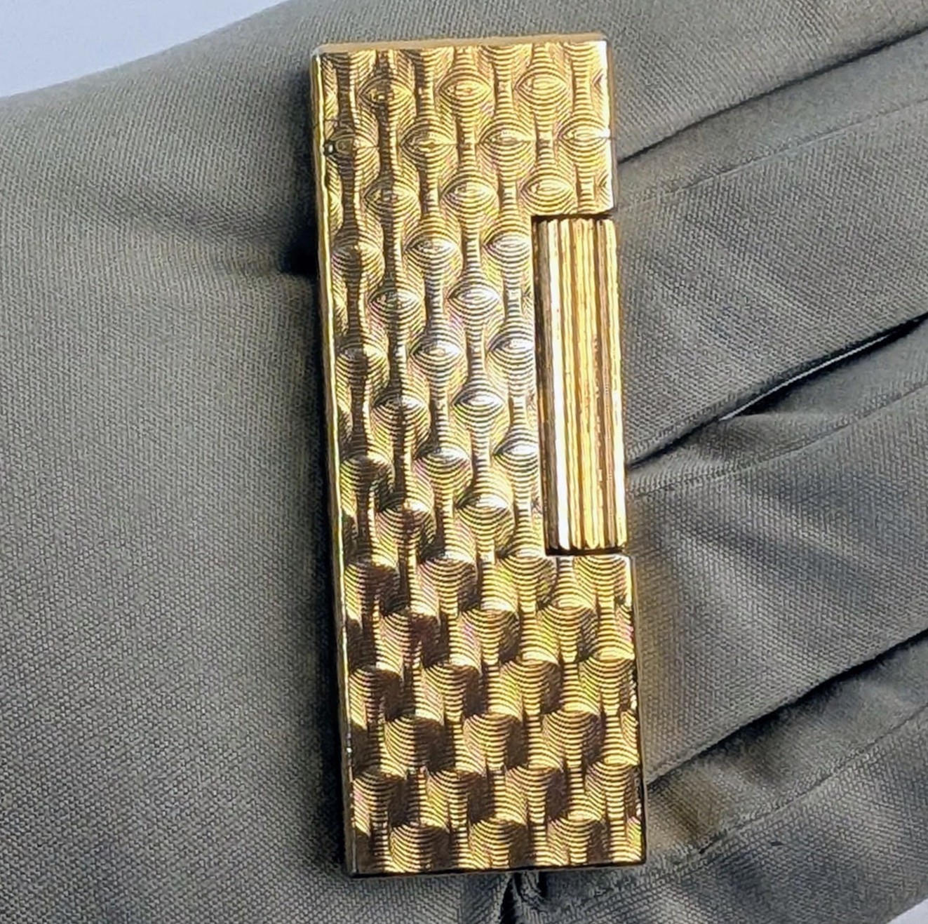 Rare Vintage Dunhill Dress Slim Gold Lighter Rare Vintage Dunhill Dress Slim Gold Lighter