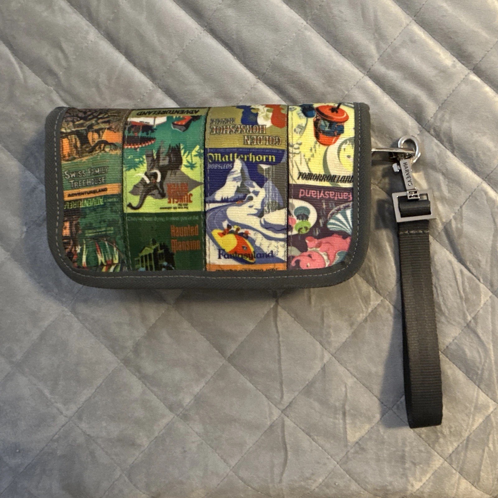 Disneyland 6oth Anniversary Harveys Seatbelt Wristlet Wallet-Rare Excellent Con