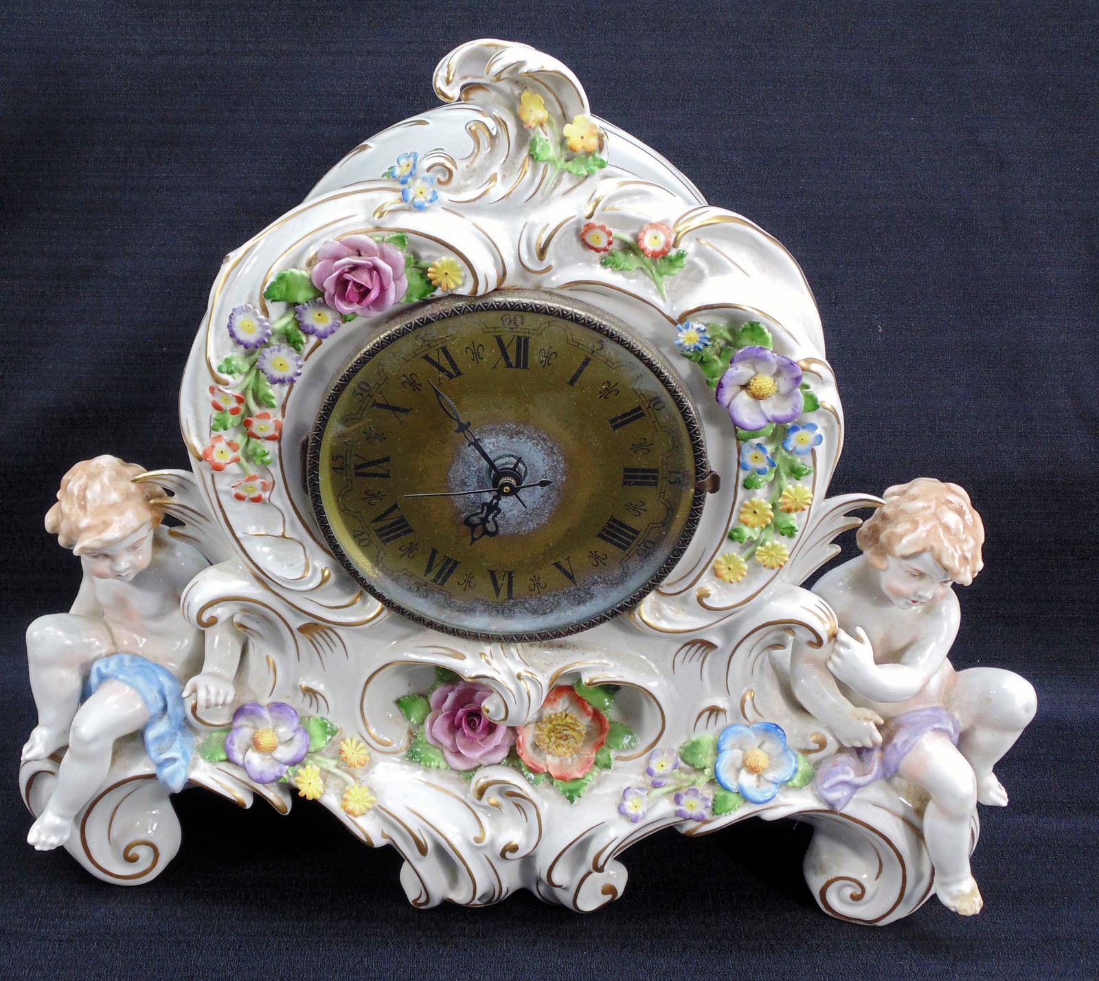 Antique Von Schierholz Handmalerei Porcelain German Mantle Clock Cherubs