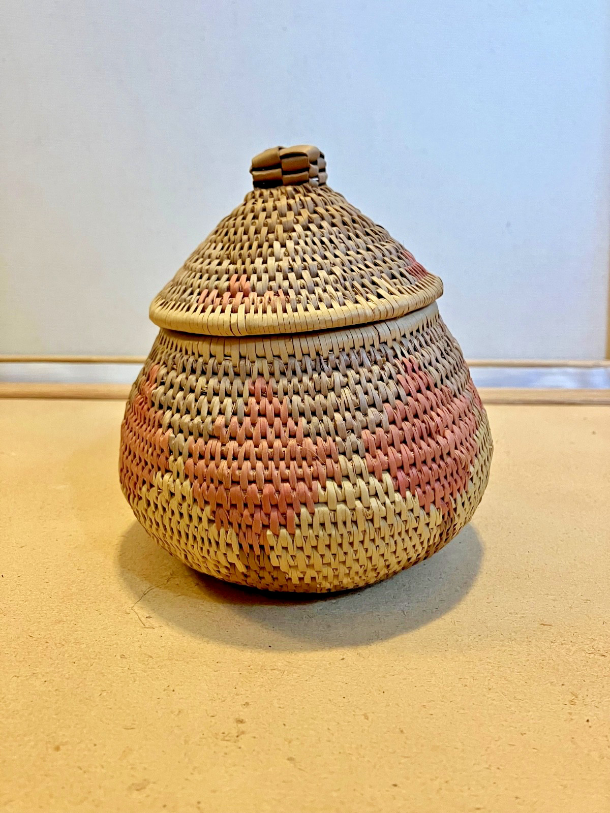 Antique Makah Native American Lidded Basket Pacific Northwest Woven Cedar Grass Antique Makah Native American Lidded Basket Pacific Northwest Woven Cedar Grass