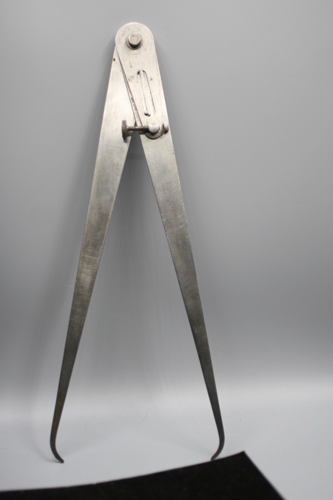 12.5” Brown & Sharpe No. 827 Toolmakers’ Outside Caliper / Machinist  M4