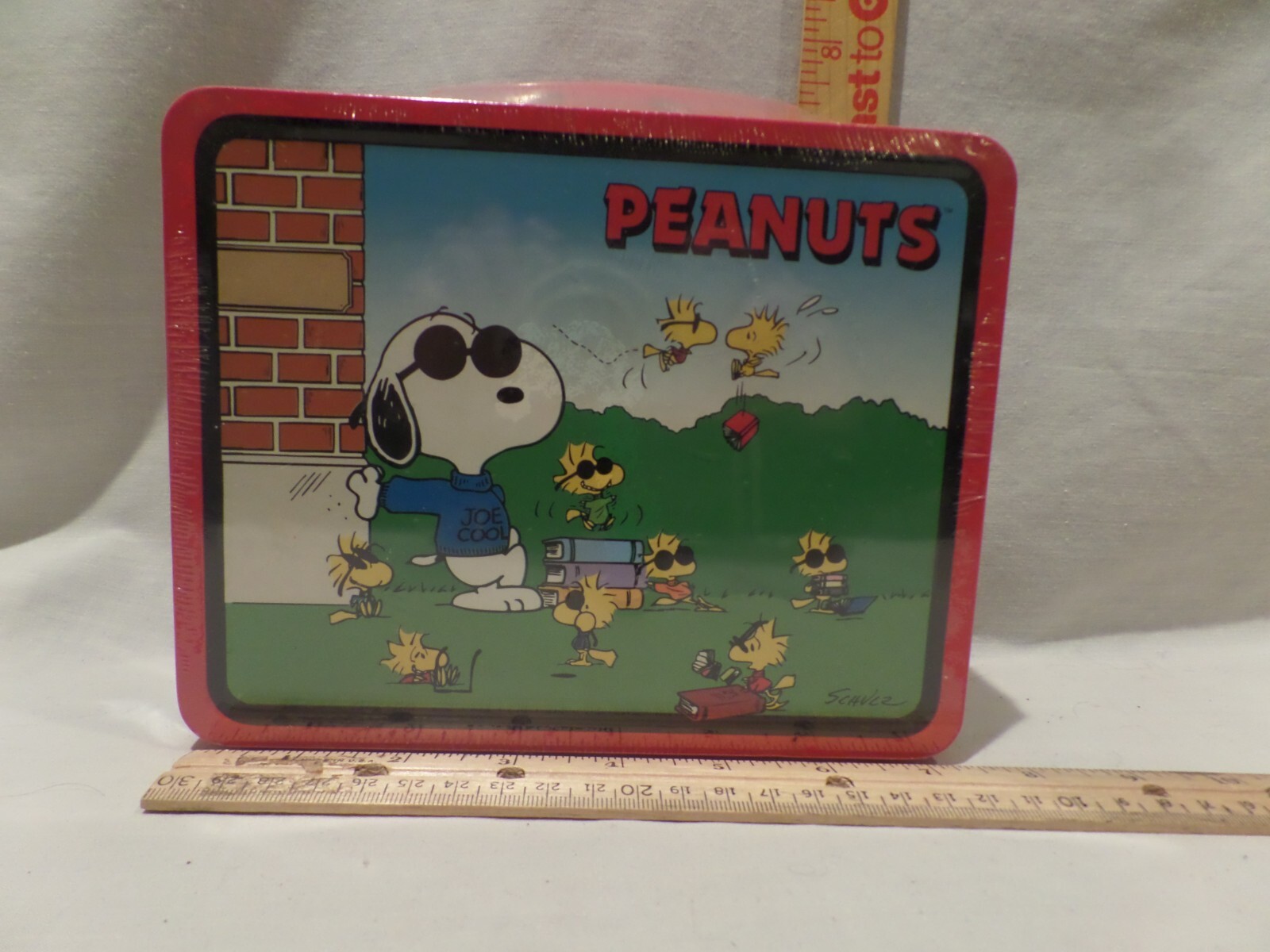 NEW 1998 PEANUTS LUNCH BOX METAL TIN SERIES 1 COLLECTIBLE NOS