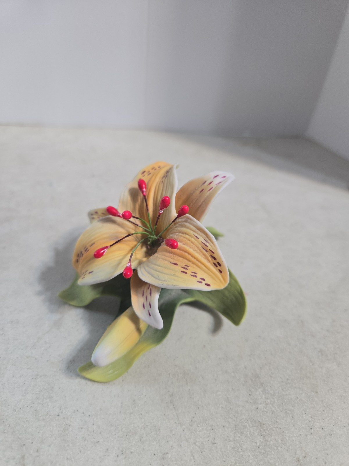 Vintage Porcelain Tiger Lily Sculpture