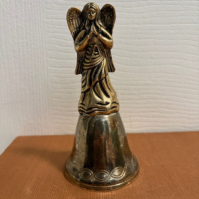 1999 Madison Avenue Making Spirits Bright Silverplate Angel Bell 4th Ed 5.25\