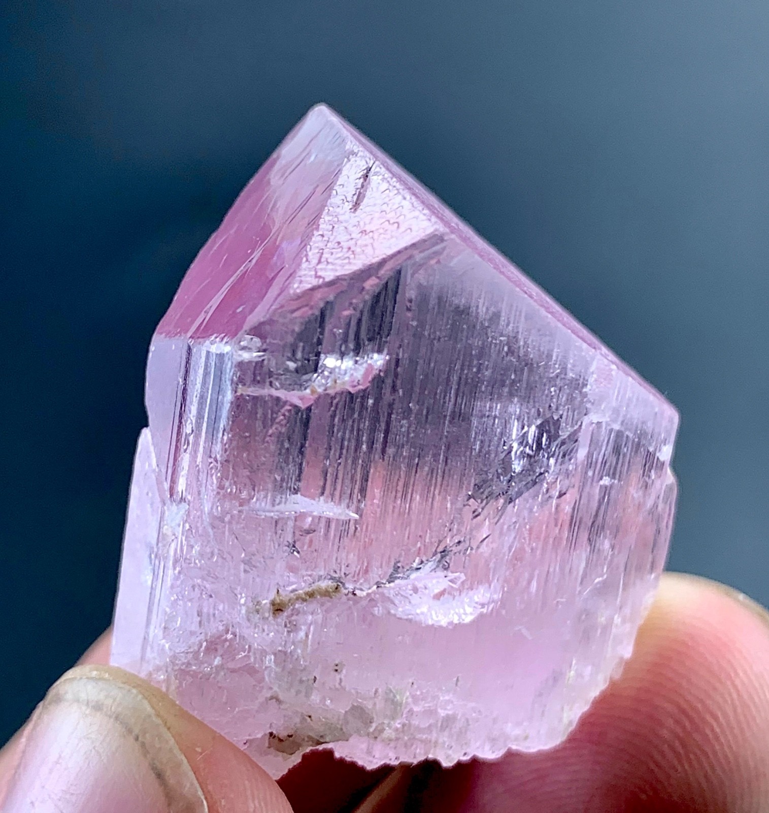 120 Carat Kunzite Crystal Specimen From Afghanistan 120 Carat Kunzite Crystal Specimen From Afghanistan