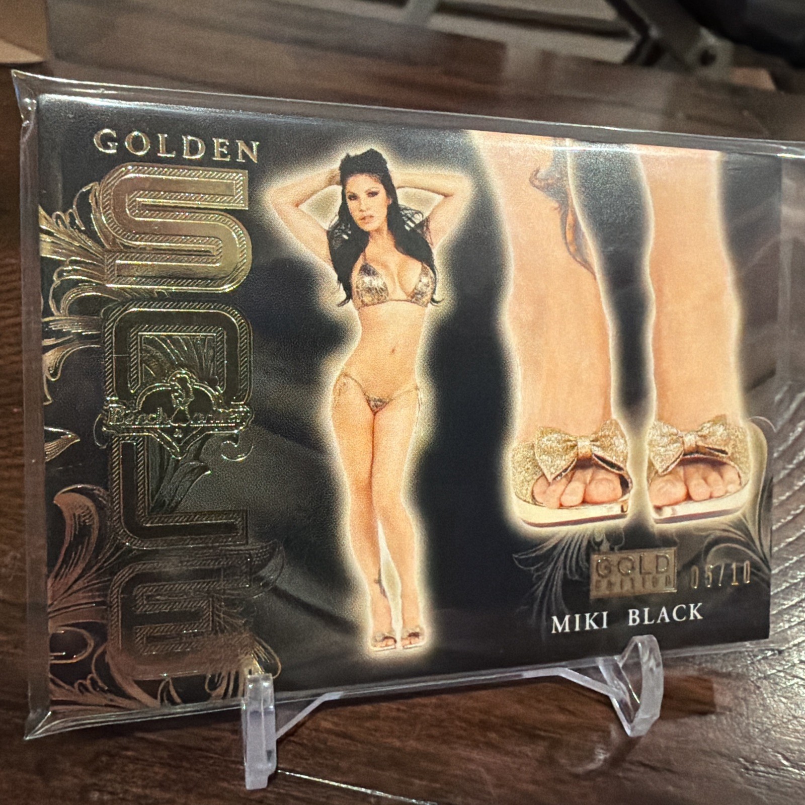 2020 MIKI BLACK GOLDEN SOLE FOOT CARD /10 BENCHWARMER GOLD EDITION