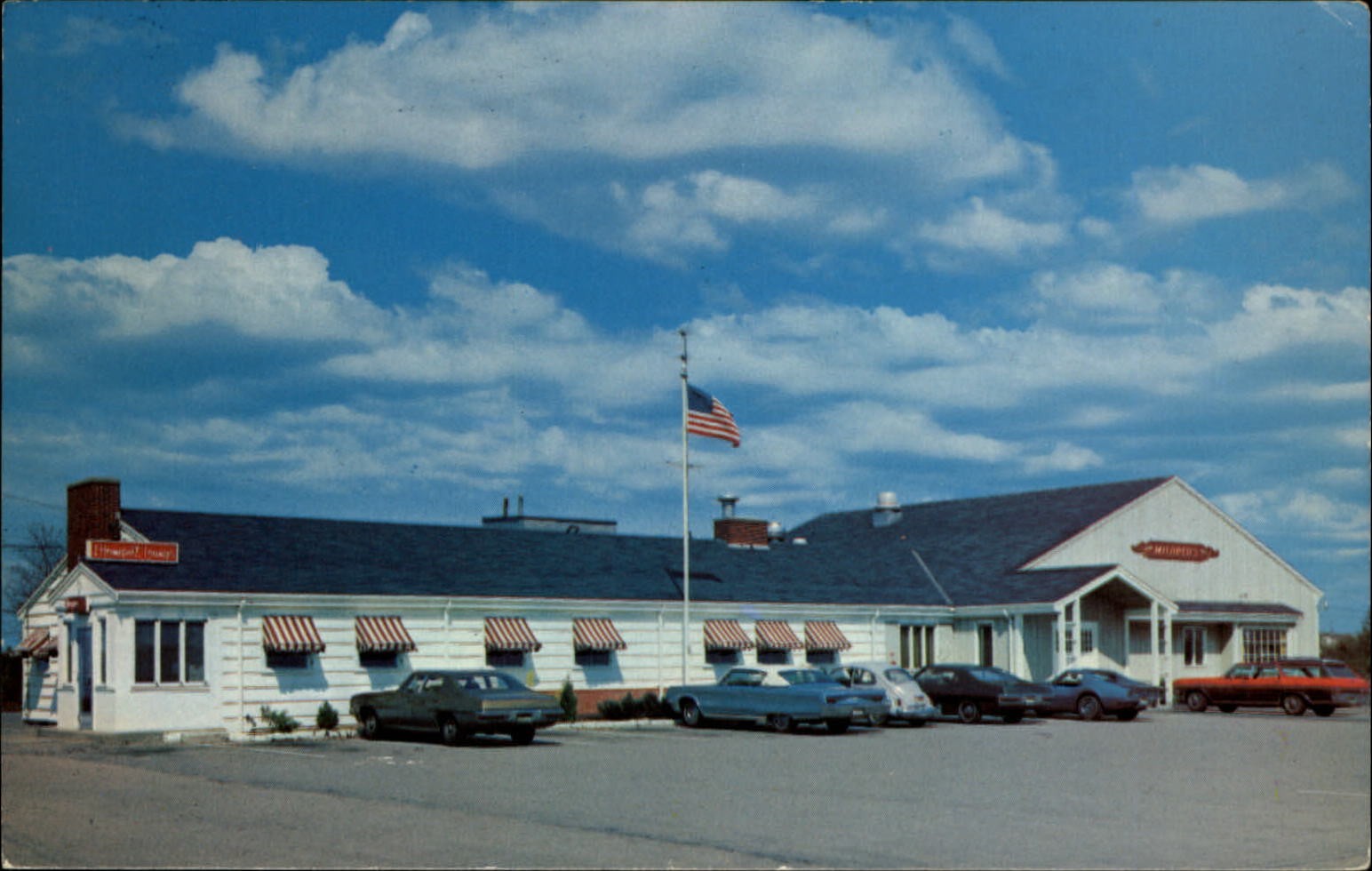 Mildred\'s Chowder House Hyannis Massachusetts vintage postcard q265 Mildred\'s Chowder House Hyannis Massachusetts vintage postcard q265
