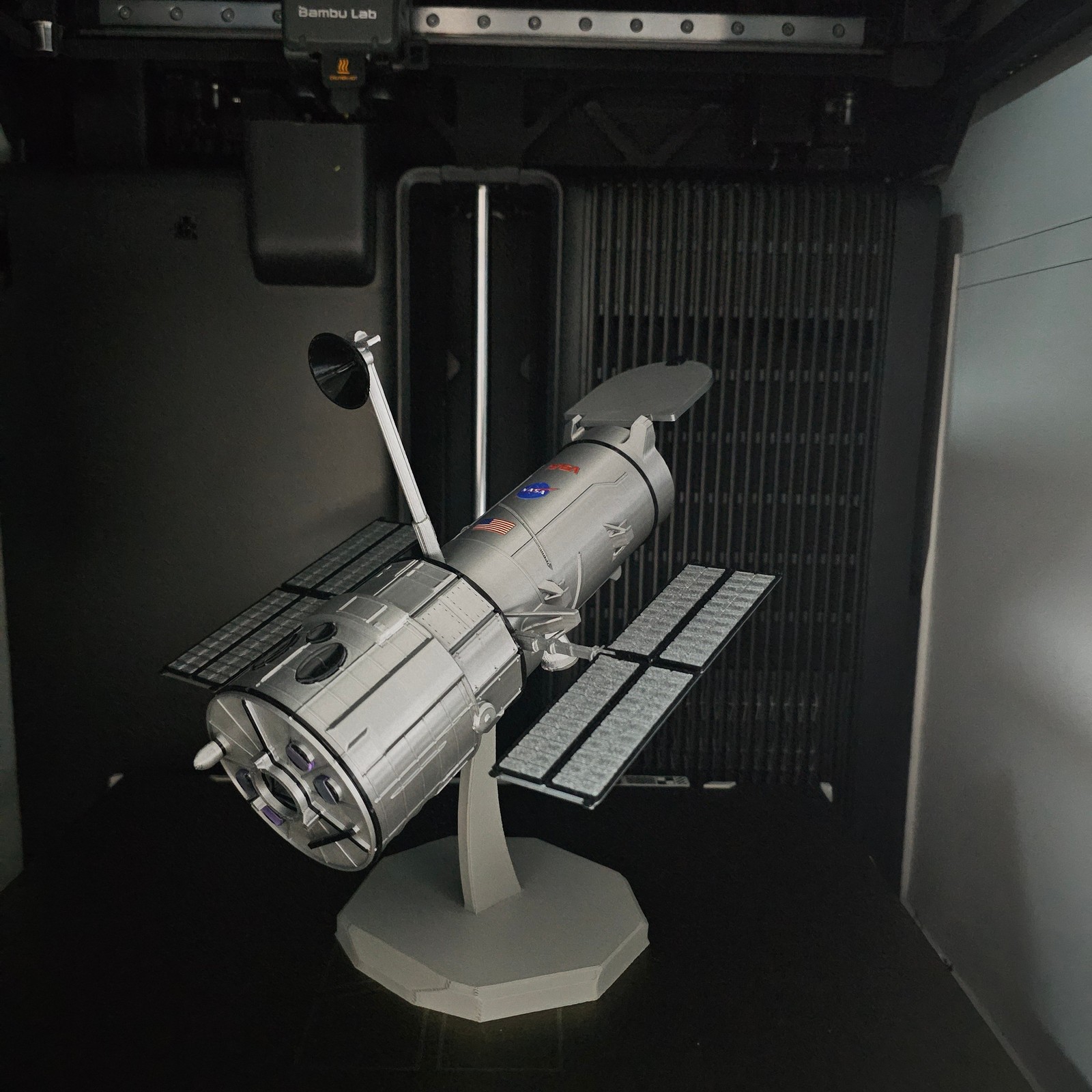 1/48 US NASA HST Hubble Space Telescope 3D Model Completed Painted Detailed 1/48 US NASA HST Hubble Space Telescope 3D Model Completed Painted Detailed