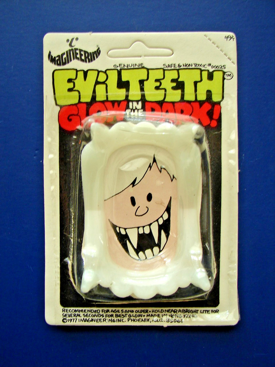 MOC Vintage 1977 Imagineering Evil Teeth Vampire BLOOD Johnson Smith Halloween MOC Vintage 1977 Imagineering Evil Teeth Vampire BLOOD Johnson Smith Halloween