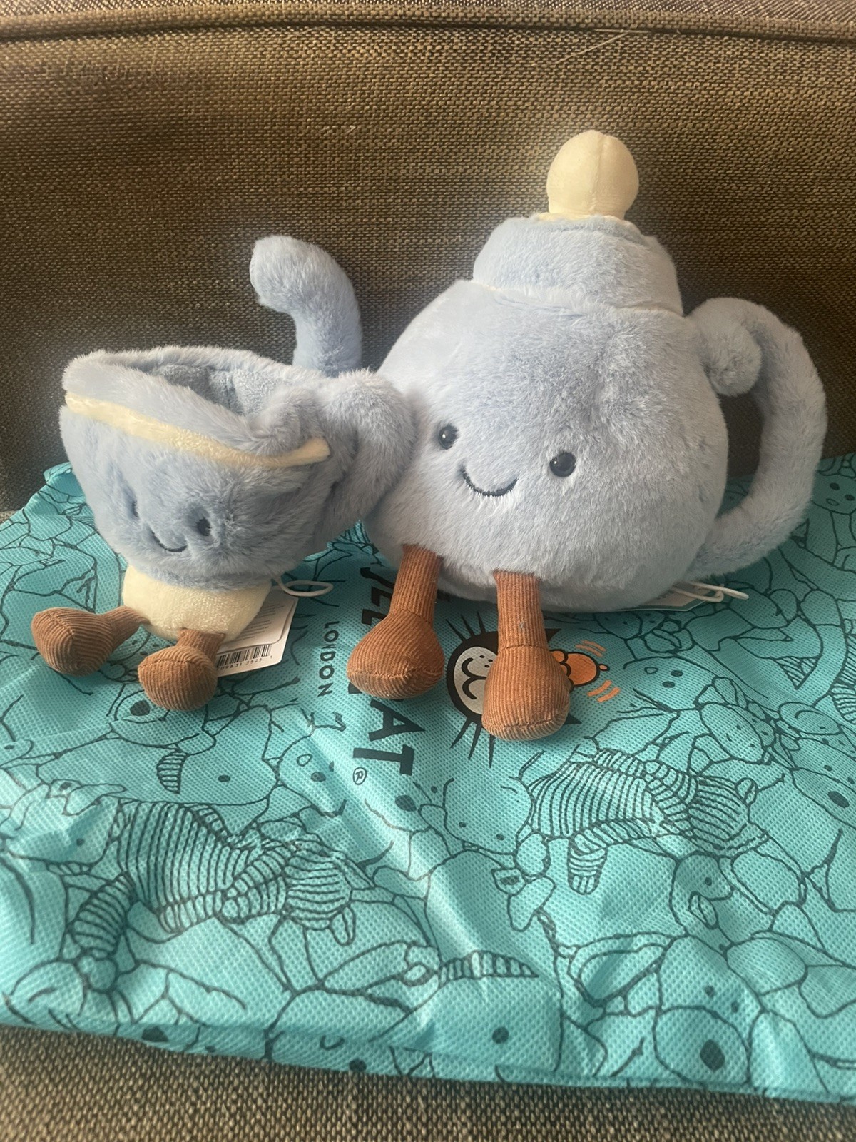 NEW JELLYCAT  Amuseables Seb Teacup and Vicky Teapot London Harrods Exclusive
