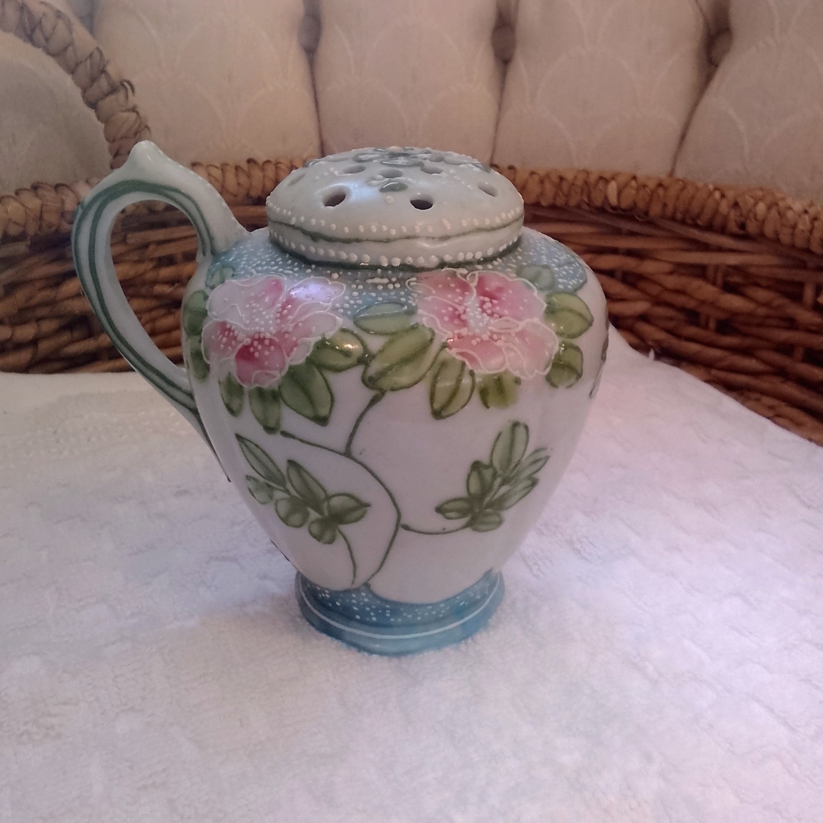 Vtg Hand-Painted Moriage Nippon Muffineer/Sugar Shaker W/ Maple Leaf Mark & Cork